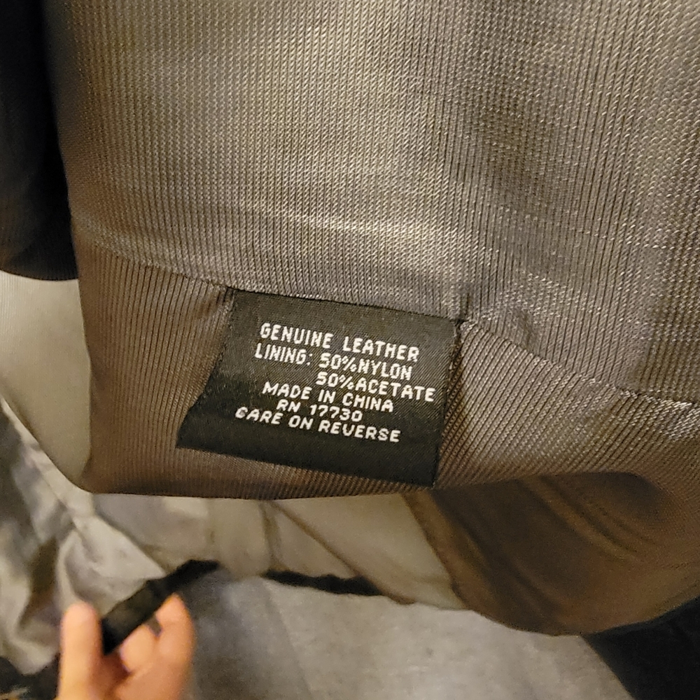 Leather Jacket - Picture 4 of 6